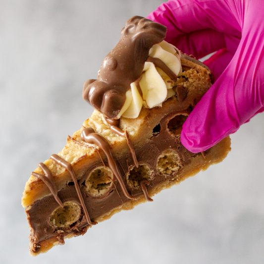 Malteser Reindeer Christmas Cookie Pie Slice