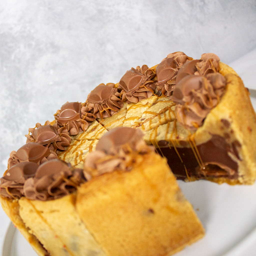 PREORDER - Full Cadbury Caramel Cookie Pie - 12 Slices