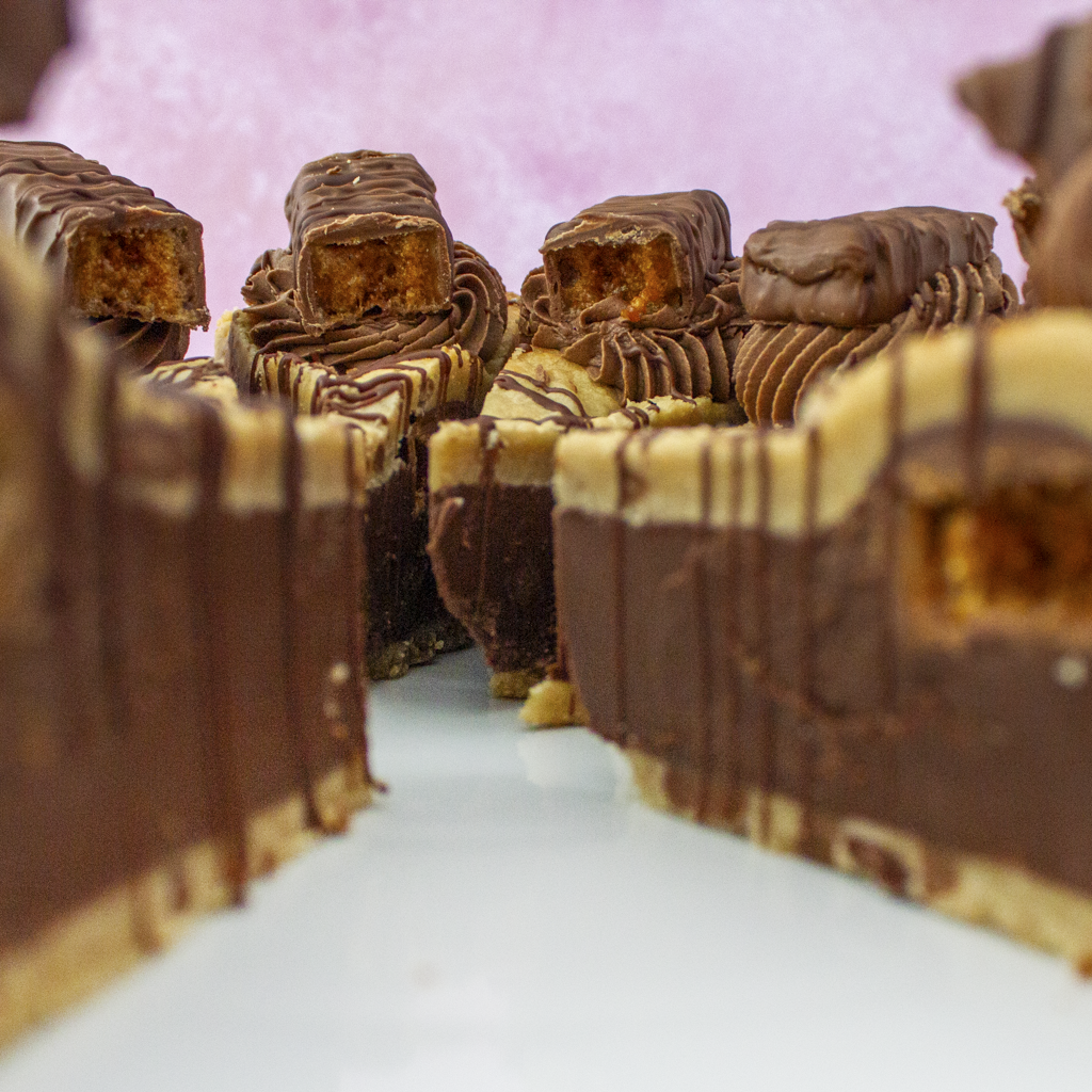 PREORDER - Full Crunchie Cookie Pie - 12 Slices