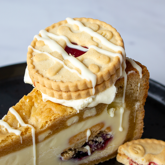 Full Jammy Dodger Cookie Pie - 12 Slices