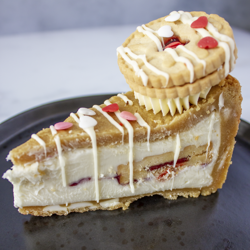 PREORDER - Full Limited Edition Valentine's Jammie Dodger Cookie Pie - 12 Slices