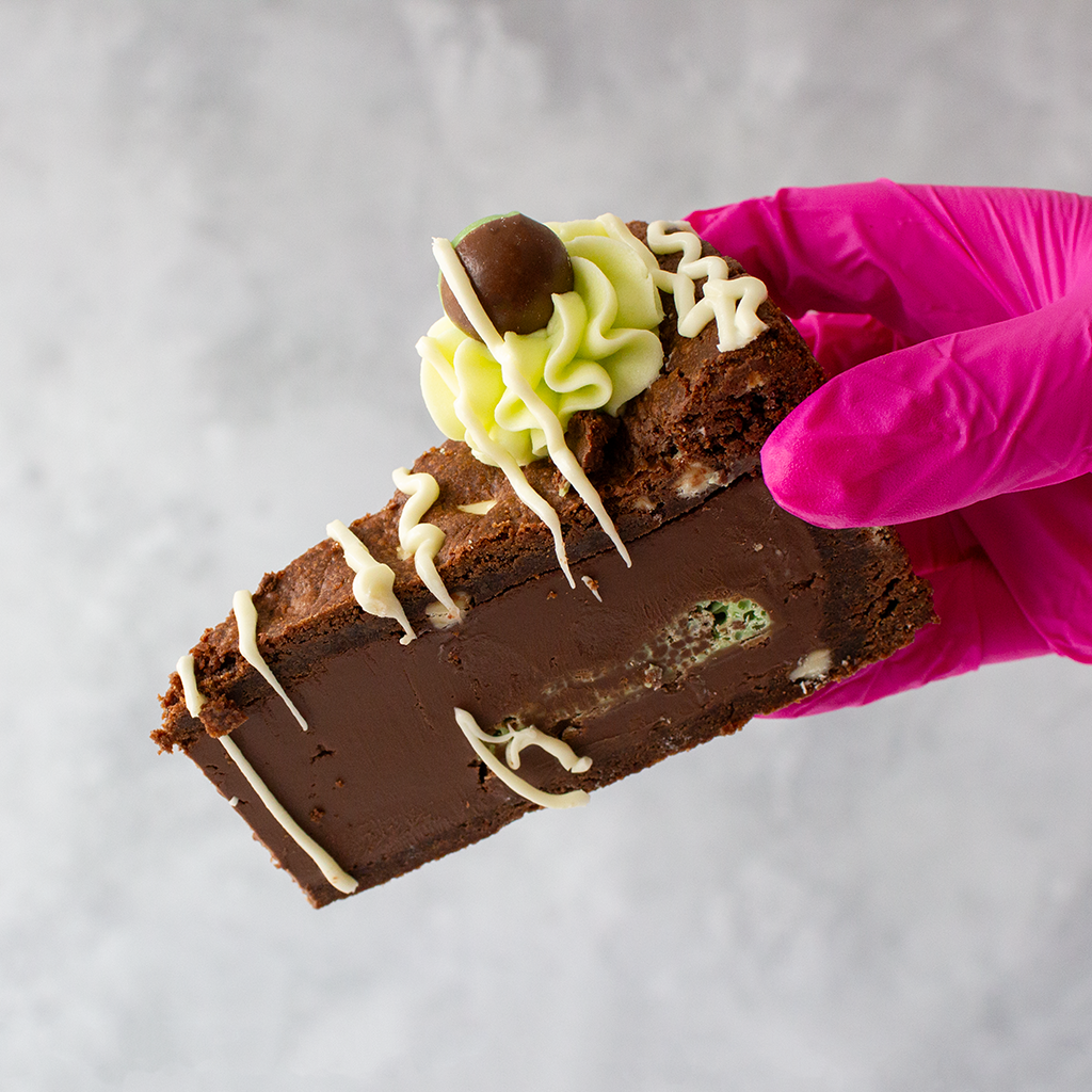 Full Mint Aero Cookie Pie - 12 Slices