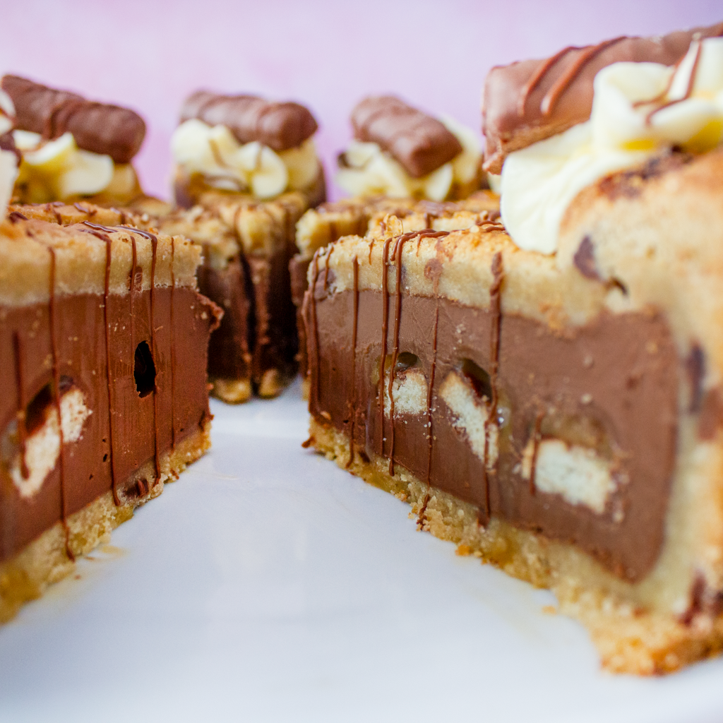 PREORDER - Full Twix Cookie Pie - 12 Slices