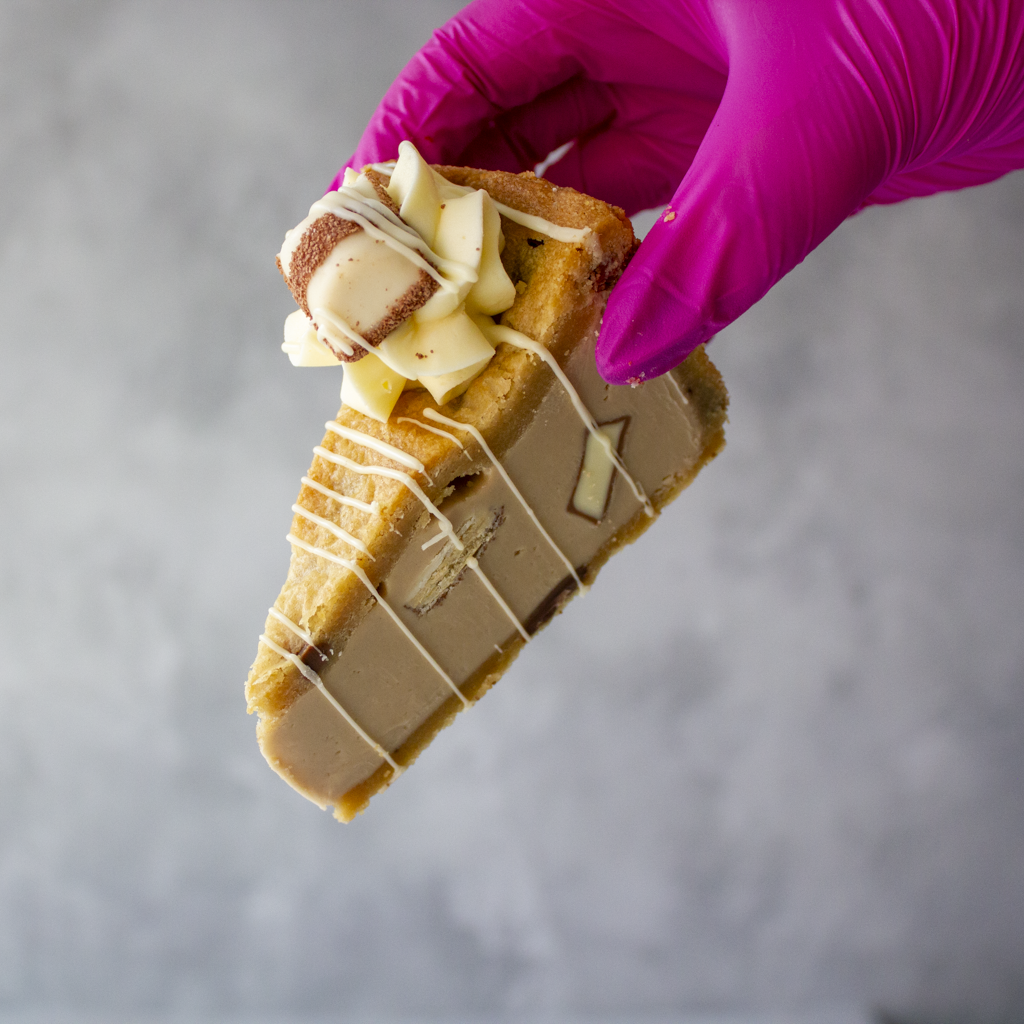 PREORDER - Full White Bueno Cookie Pie - 12 Slices