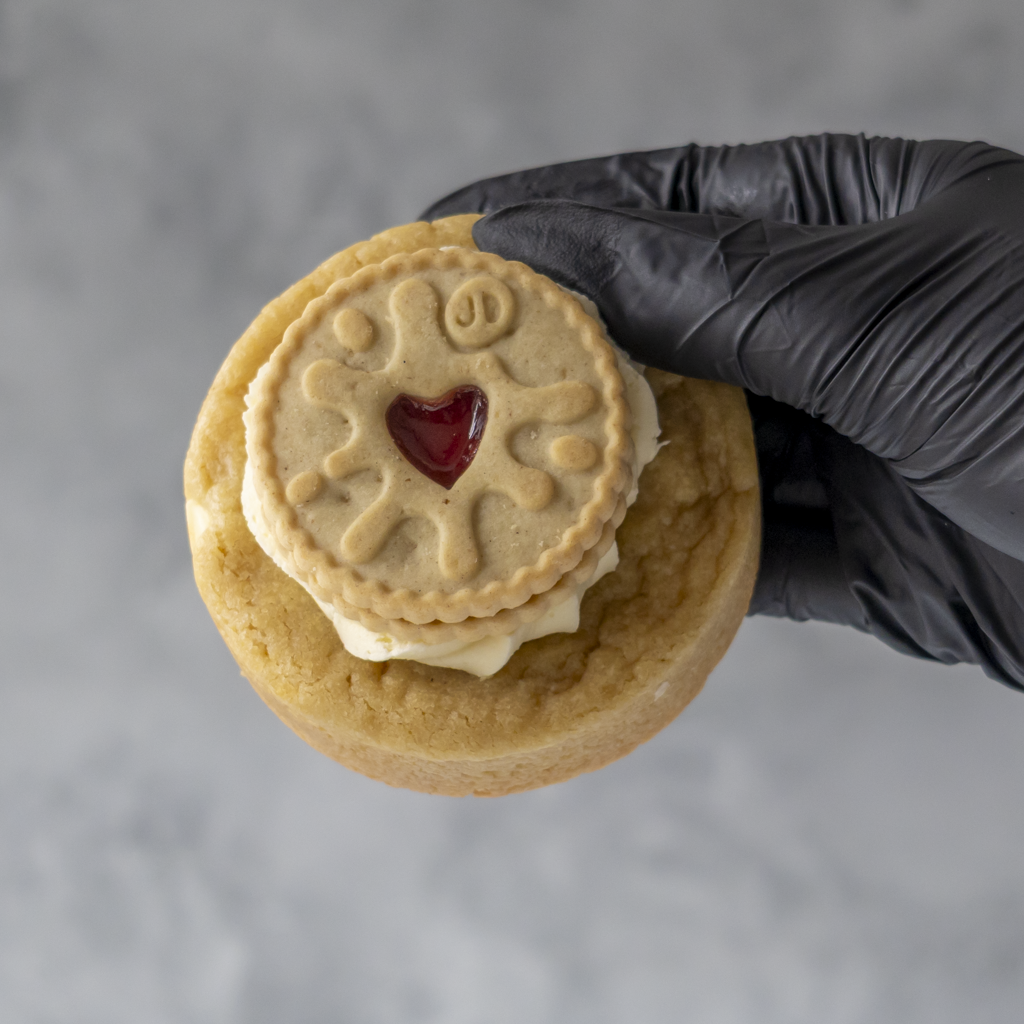 Stuffed Deluxe Cookie with Jammie Dodger