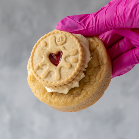 Stuffed Deluxe Cookie with Jammie Dodger