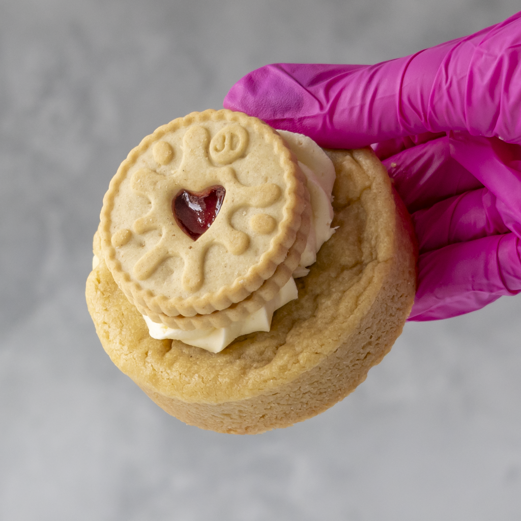 Stuffed Deluxe Cookie with Jammie Dodger