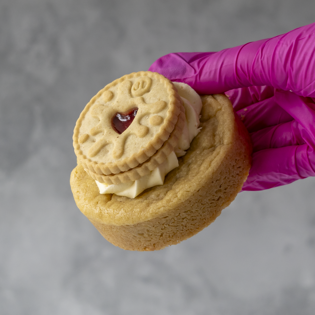 Stuffed Deluxe Cookie with Jammie Dodger