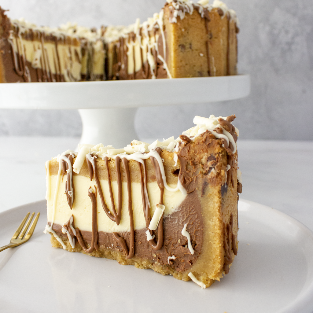 PREORDER - Full Irish Cream Cookie Pie (Alcohol Free) - 12 Slices