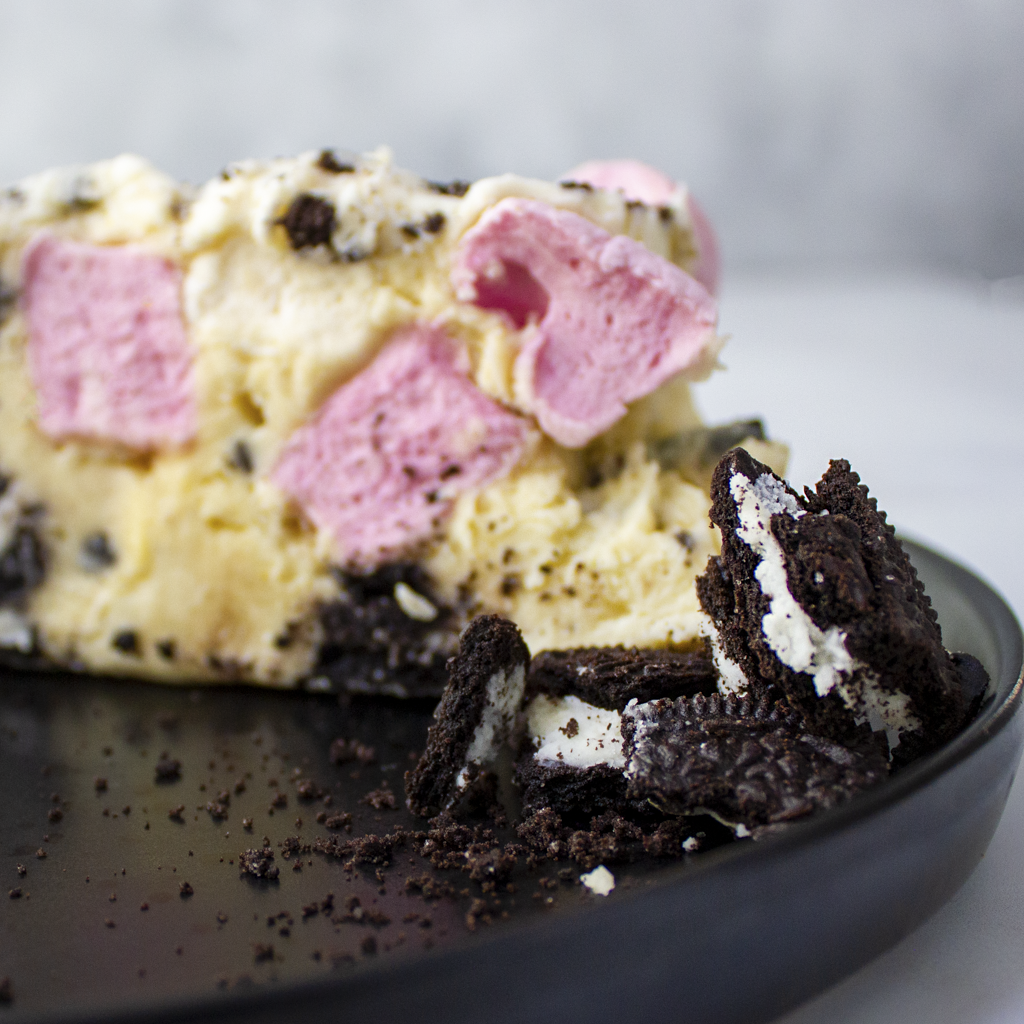 Cookies & Cream Rocky 'Mountain' Road