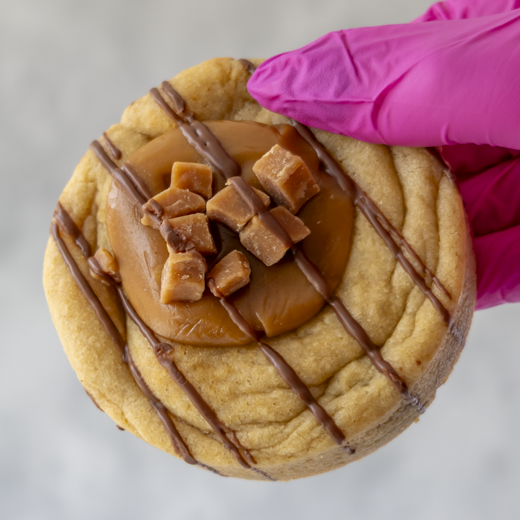 Stuffed Caramel Fudge Deluxe Cookie