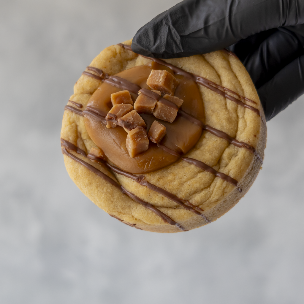 Stuffed Caramel Fudge Deluxe Cookie