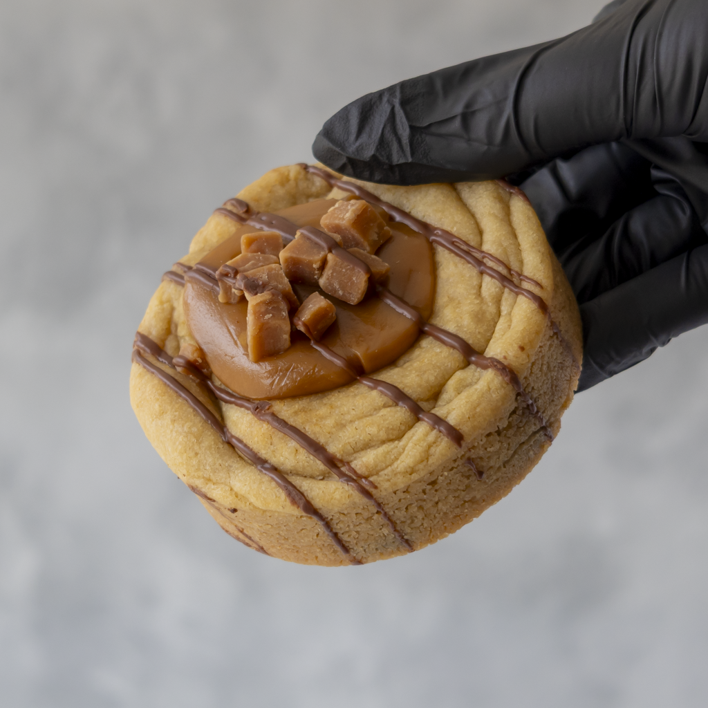 Stuffed Caramel Fudge Deluxe Cookie